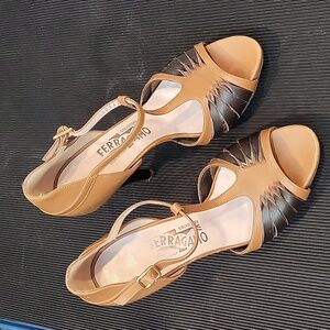 Salvatore Ferragamo Size 6.5 Heels